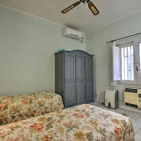 Sleeps 12 Pool Air Con Wifi *