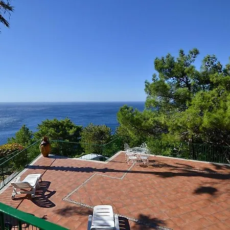 Sleeps 12 Pool Air Con Wifi Villa