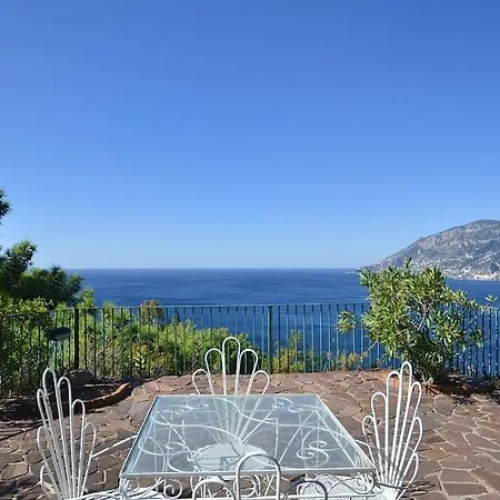 Sleeps 12 Pool Air Con Wifi