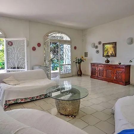 Villa Sleeps 12 Pool Air Con Wifi *