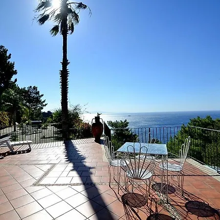 Villa Sleeps 12 Pool Air Con Wifi Maiori