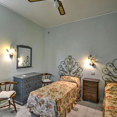 Villa Sleeps 12 Pool Air Con Wifi Maiori